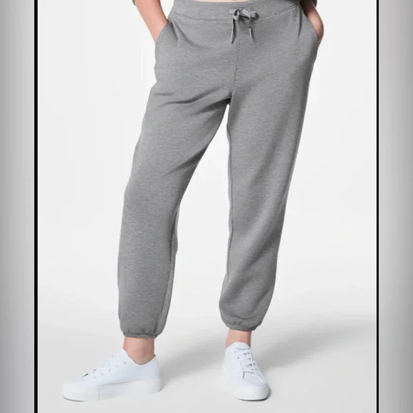 SPANX Air Essentials 2 piece set sweatshirt top 1X and jogger pants 2X gray EUC - Picture 8 of 16